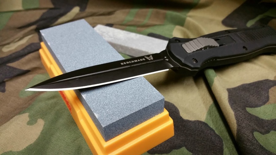 how to safely sharpen a hunting knife